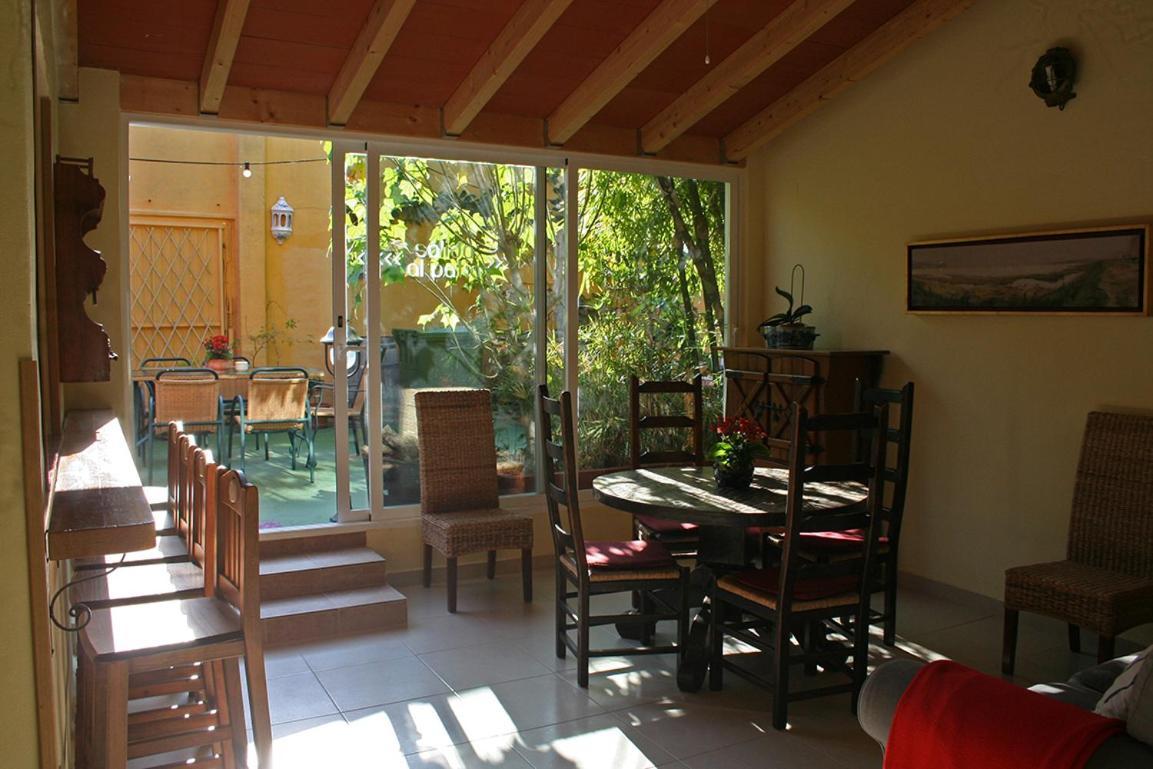 Casa Antiquary Hostel Бенитачел Екстериор снимка