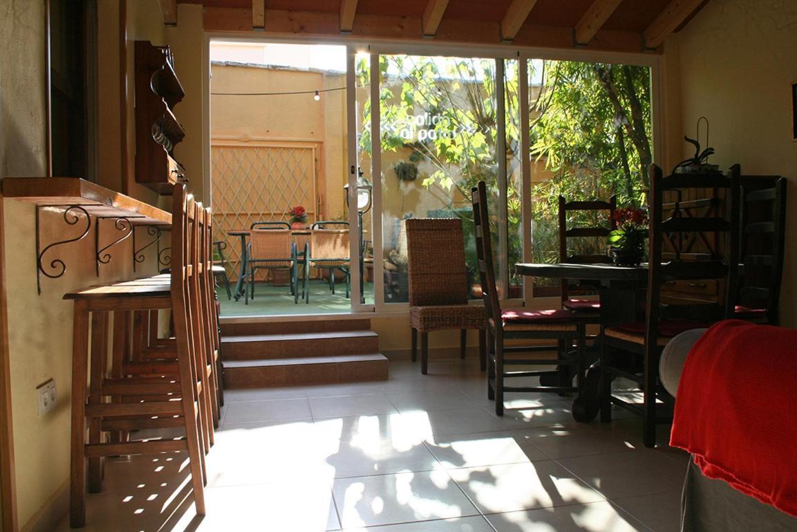 Casa Antiquary Hostel Бенитачел Екстериор снимка