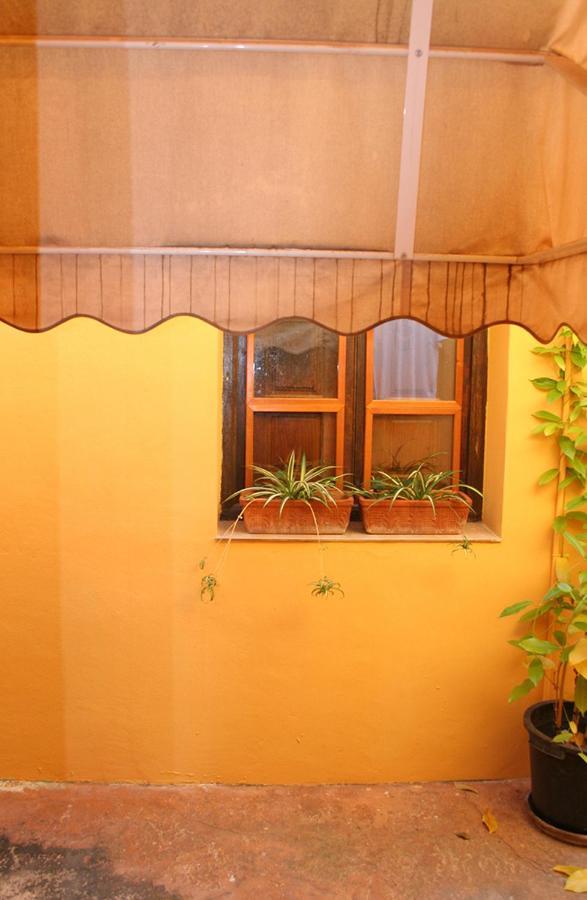 Casa Antiquary Hostel Бенитачел Екстериор снимка