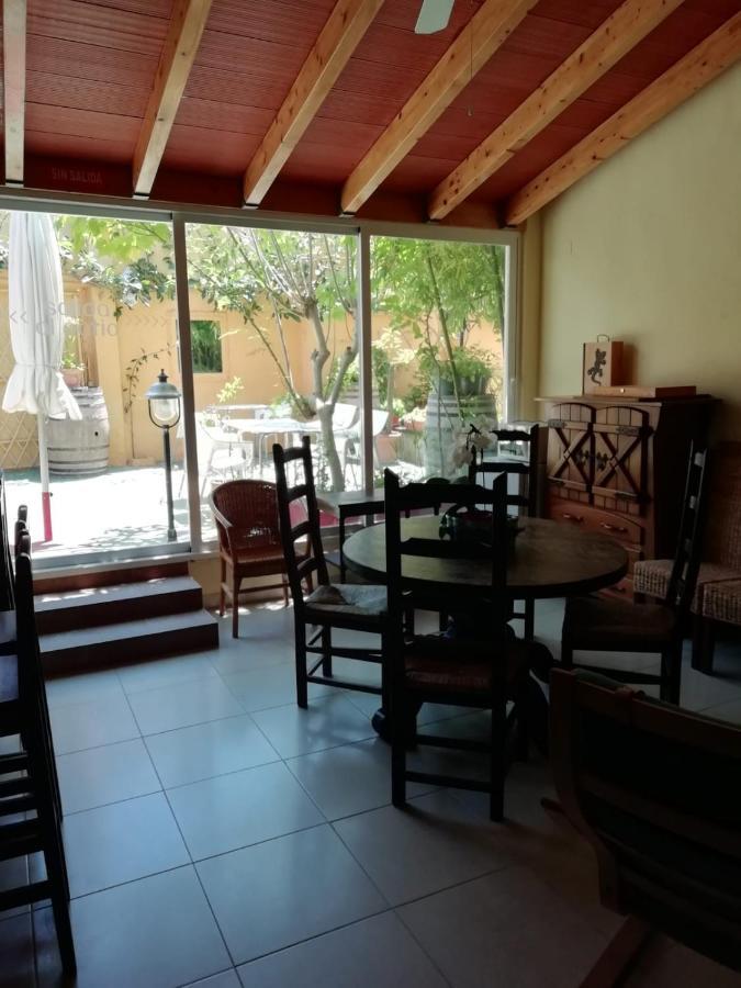 Casa Antiquary Hostel Бенитачел Екстериор снимка