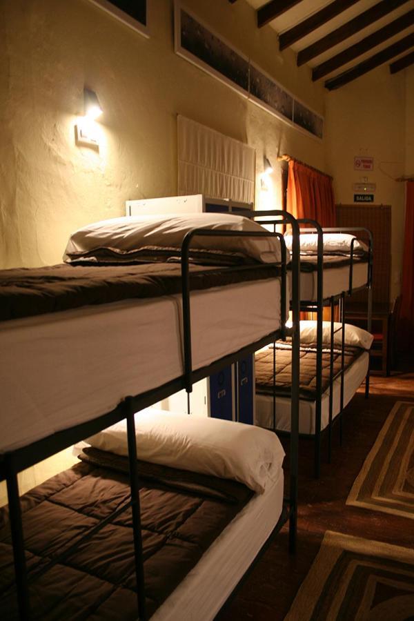 Casa Antiquary Hostel Бенитачел Екстериор снимка