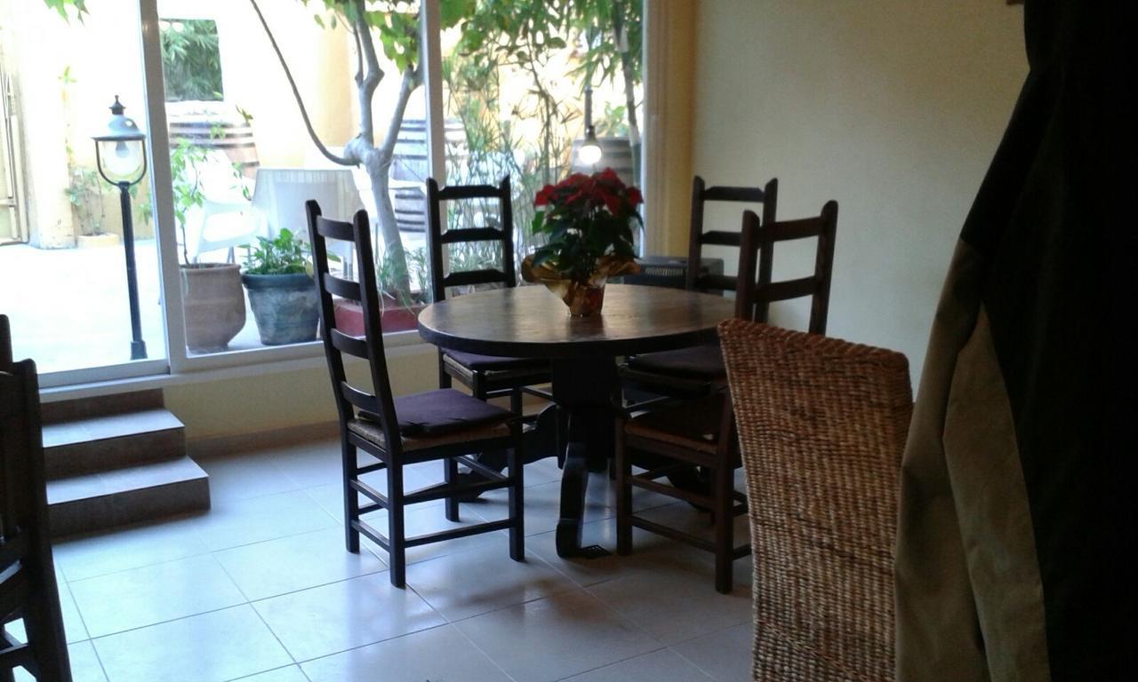 Casa Antiquary Hostel Бенитачел Екстериор снимка