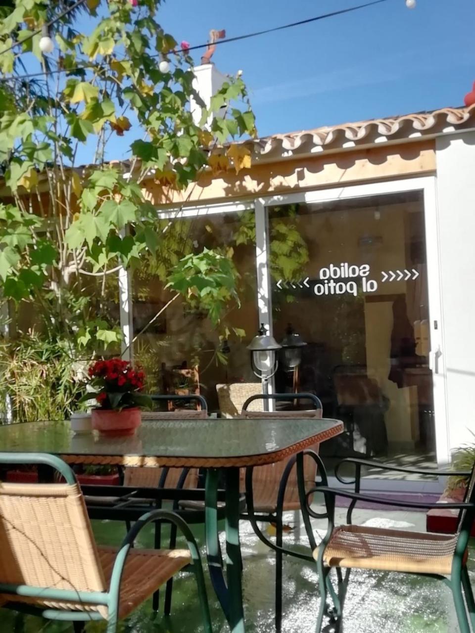 Casa Antiquary Hostel Бенитачел Екстериор снимка